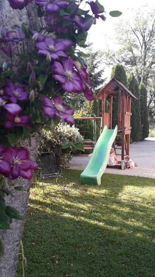 Pokoje Goscinne Pod Jaworem - Obok Pieknego Szlaku Wzdluz Rzeki Bialka, 1Km Do Stokow Kotelnica Exterior photo