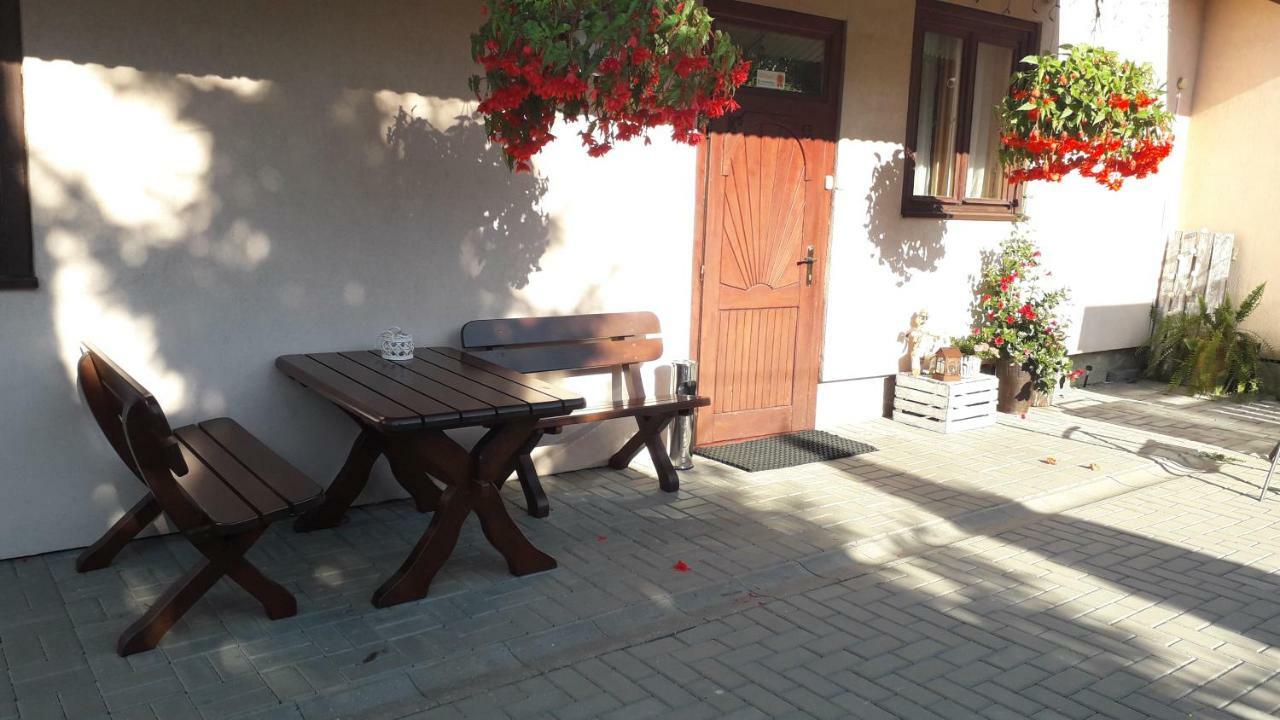 Pokoje Goscinne Pod Jaworem - Obok Pieknego Szlaku Wzdluz Rzeki Bialka, 1Km Do Stokow Kotelnica Exterior photo
